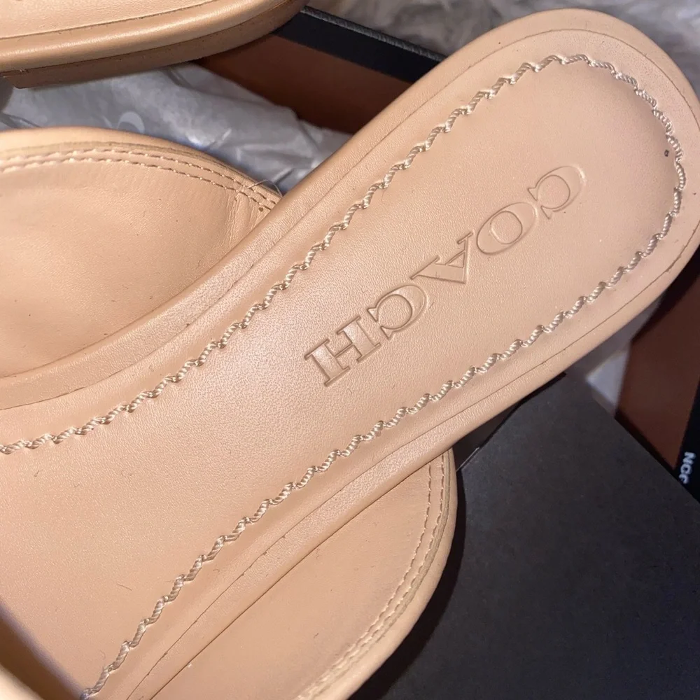 Coach Stassi Raffia Slide - Picture 4 of 9